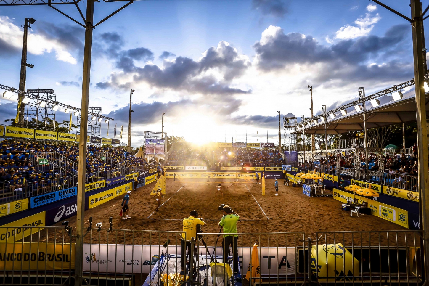 Clube De Campo Empyreo - Na Copa do Mundo 2018 o Clube de Campo Empyreo  preparou um super Painel de Led no Bar Central, exibindo todos os jogos da  Copa. (Observar horários