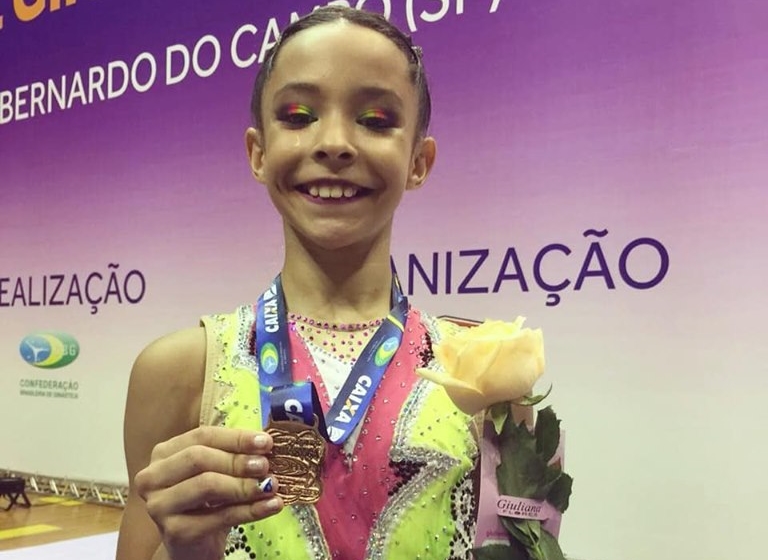 Ginasta gaúcha conquista quatro medalhas de ouro em quatro finais e brilha  em estreia nos Jogos da Juventude - Secretaria do Esporte e Lazer