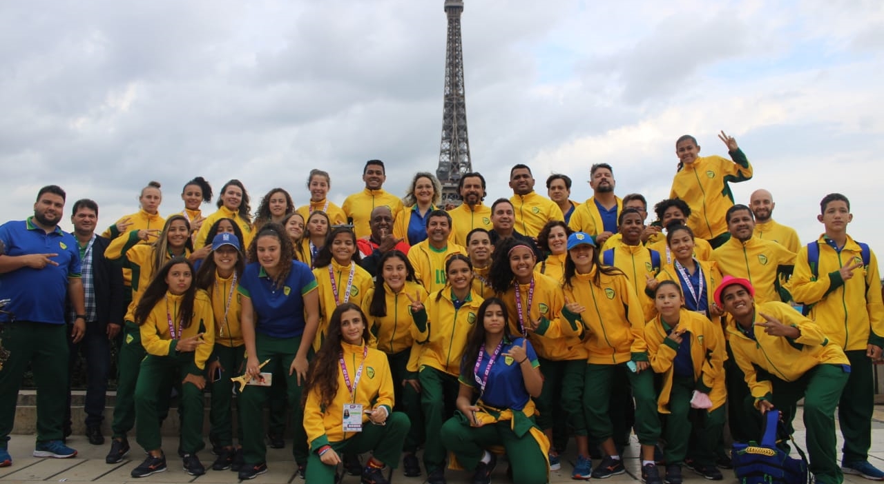 Brasil é campeão no futebol feminino nos Jogos Mundiais Escolares Sub-15 em  Belgrado – Confederação Brasileira do Desporto Escolar