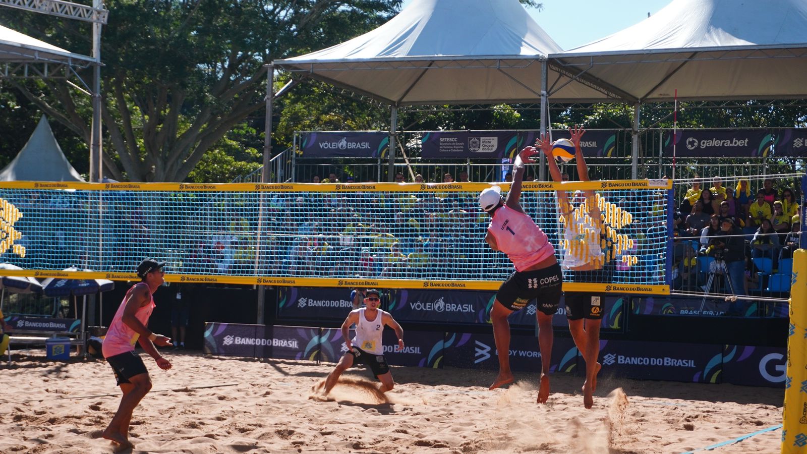 Com atleta de MS pelo caminho, Brasil faz final no mundial de vôlei de  praia - Esportes - Campo Grande News