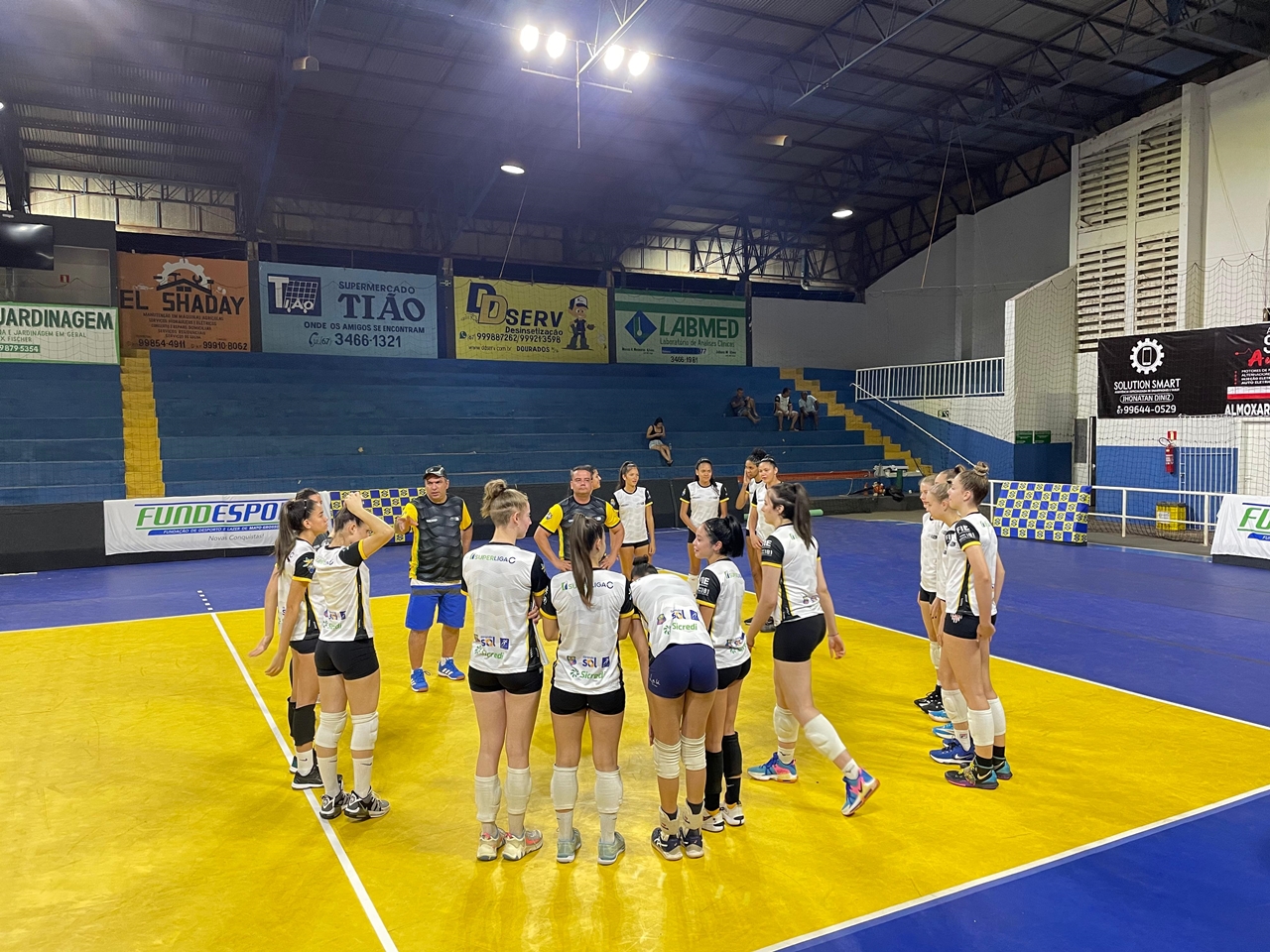 Equipes de vôlei jogam pela segunda etapa do estadual - CEAT