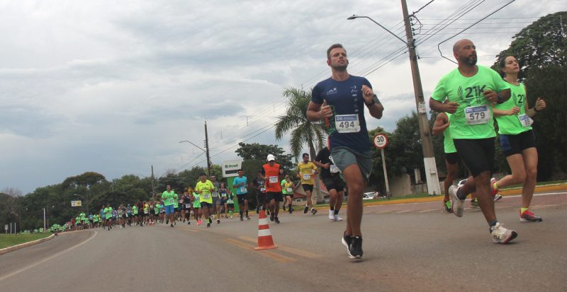 Atletas da Capital e Iguatemi vencem minimaratona da Bonito 21K
